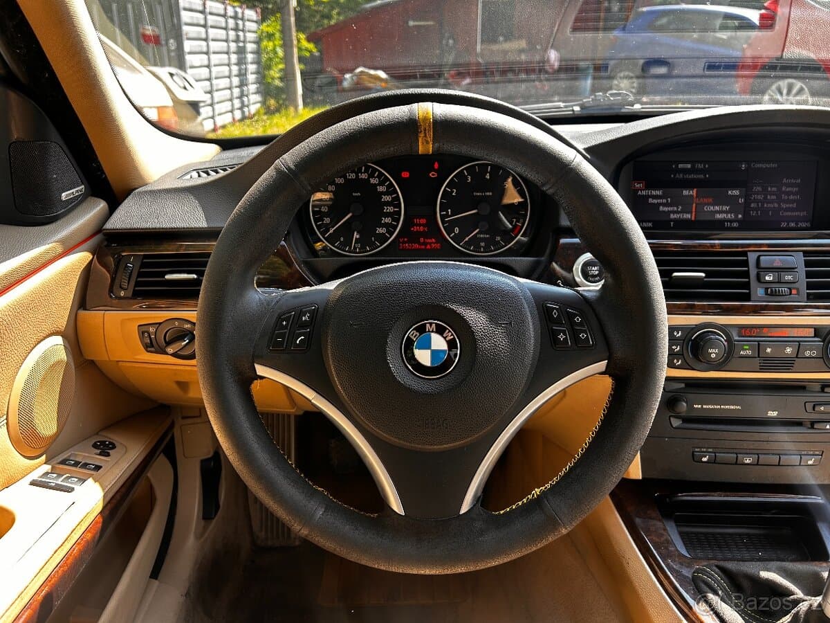 2005 BMW 3-SERIES - 10