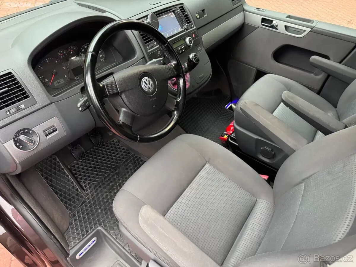 2009 Volkswagen MULTIVAN - 10