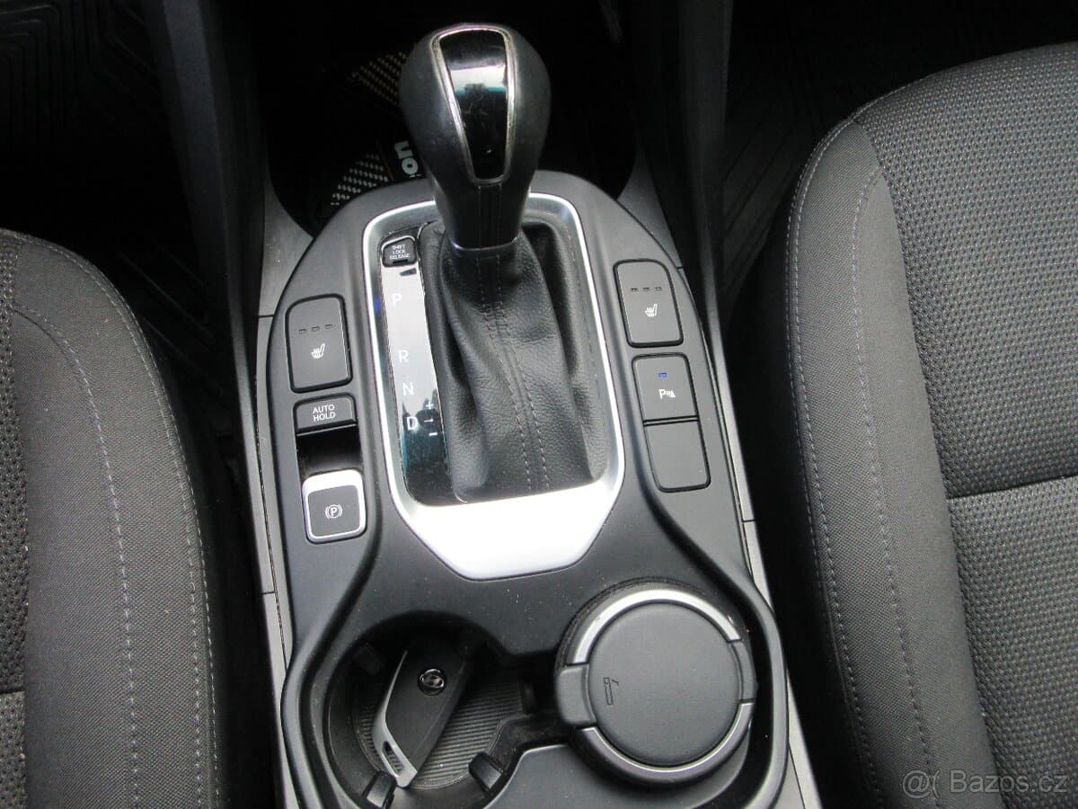 2016 Hyundai SANTA FE - 10