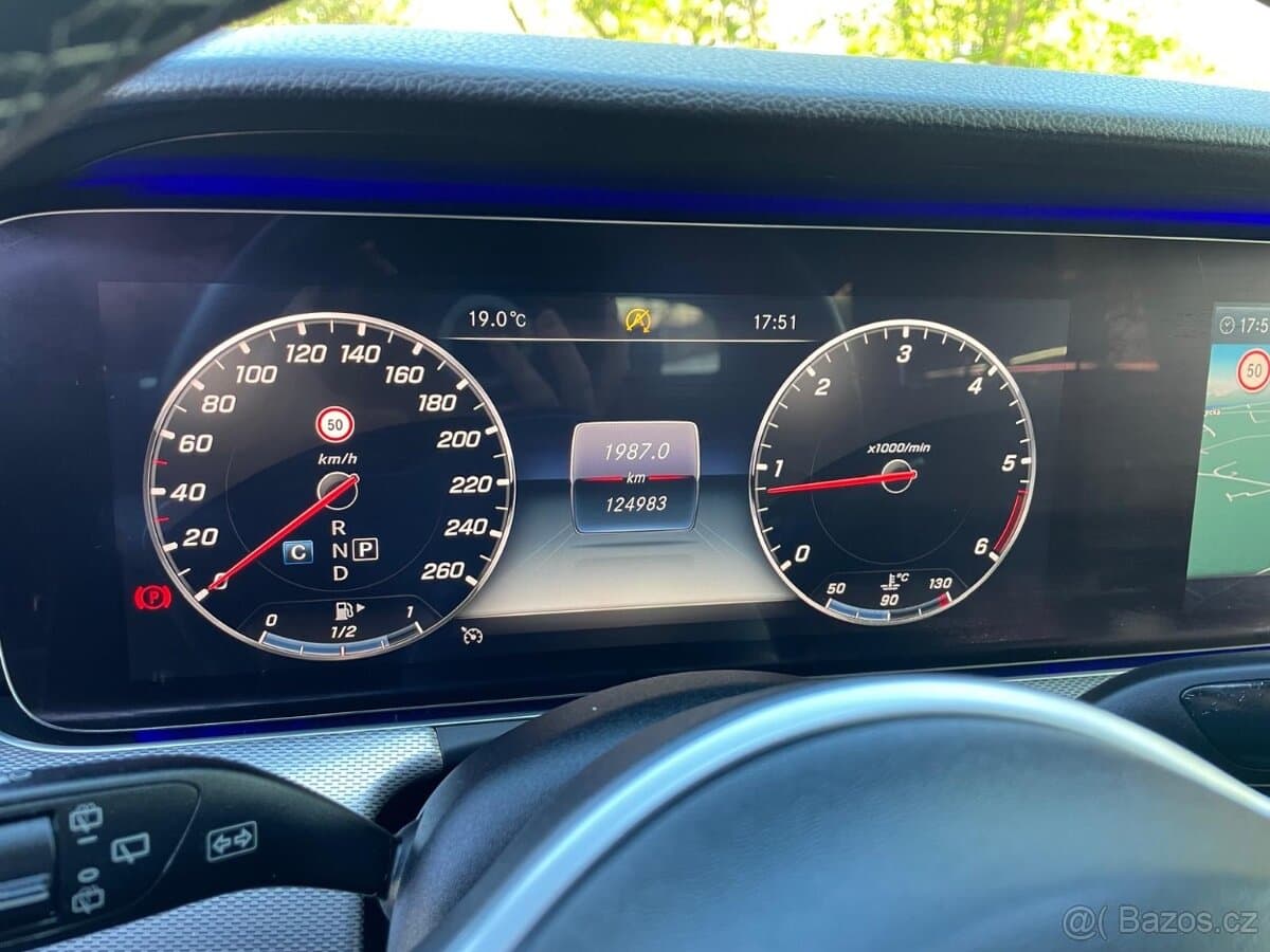 2019 Mercedes-Benz OSTATNÍ - 10