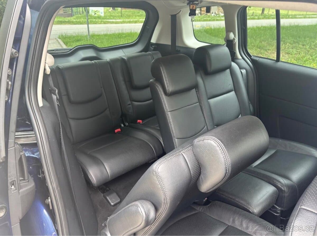 2009 Mazda 5 - 10