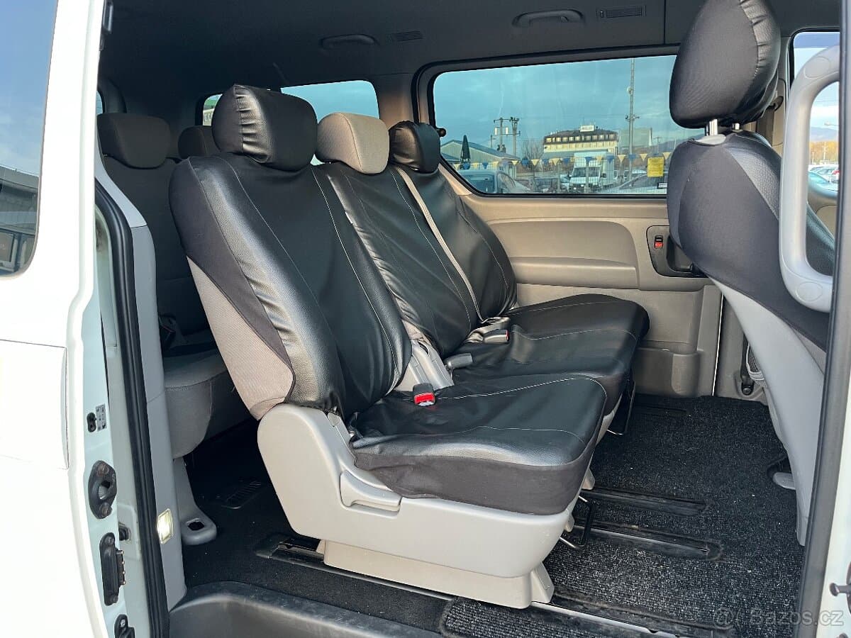 2011 Hyundai H-1 - 10