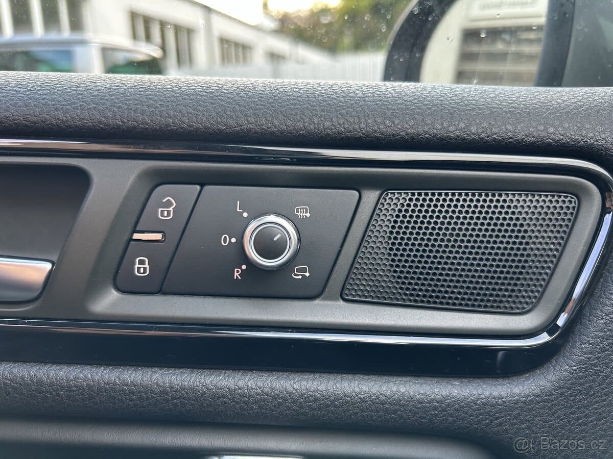 2013 Volkswagen TOUAREG - 10