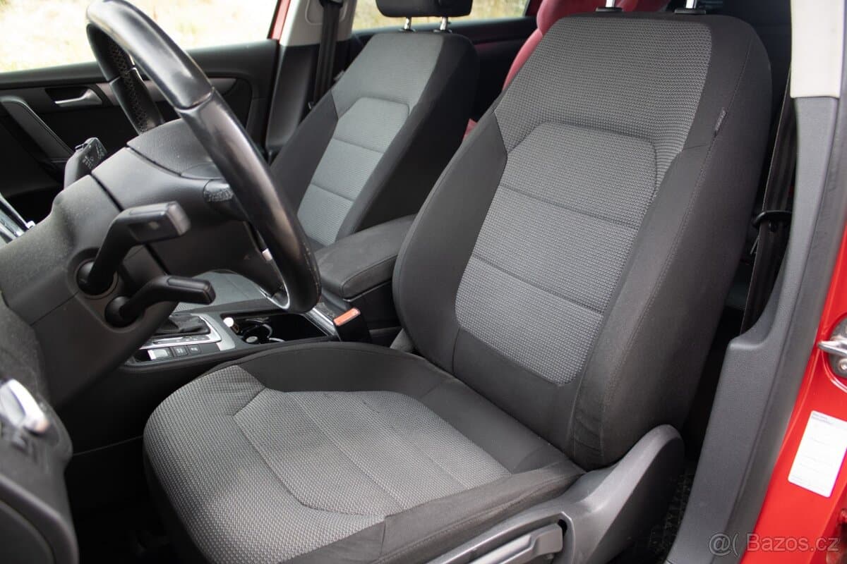 2011 Volkswagen PASSAT - 10