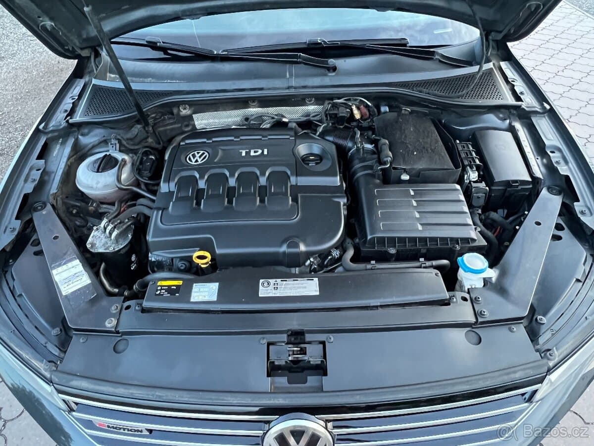 2015 Volkswagen PASSAT - 10