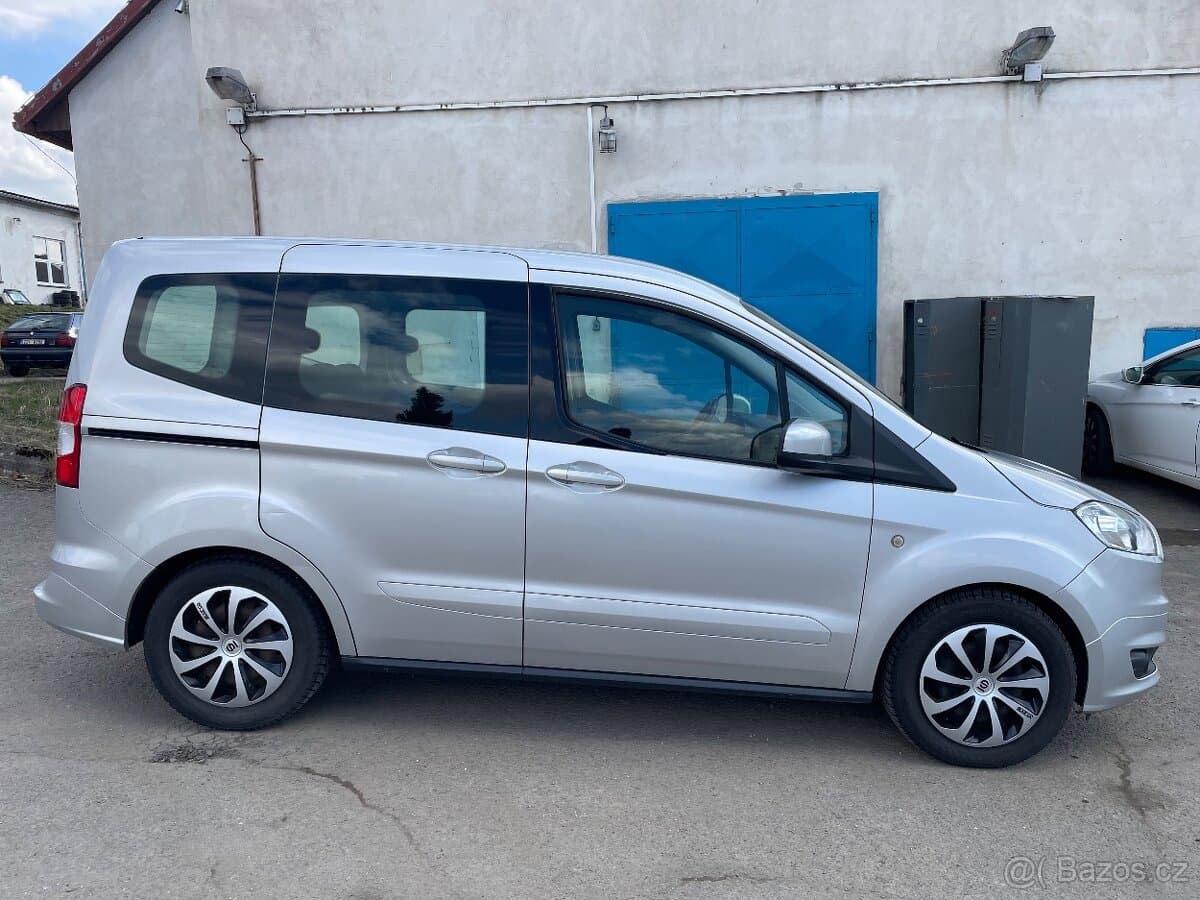 2015 Ford TOURNEO - 10