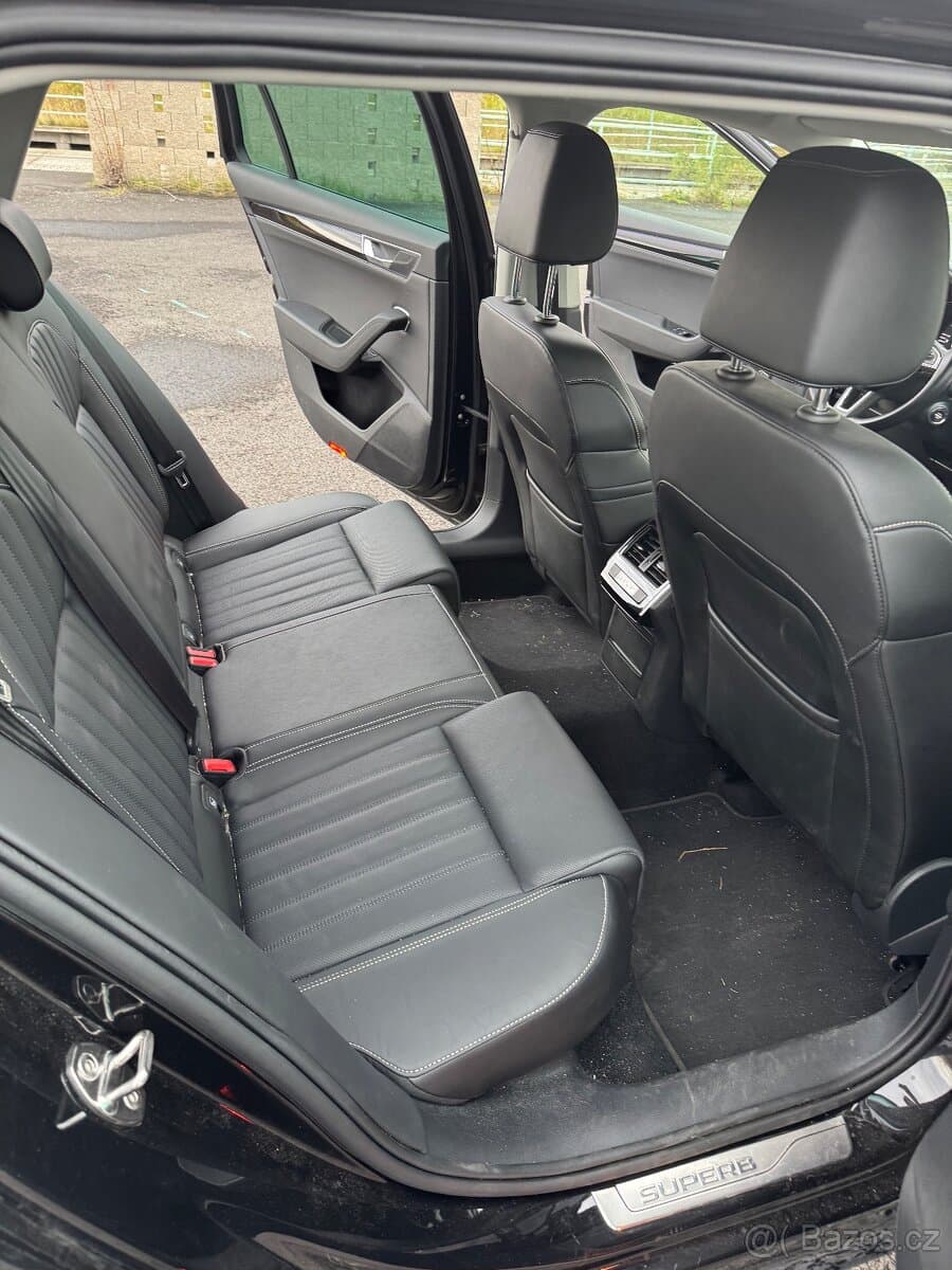 2020 Škoda SUPERB - 10