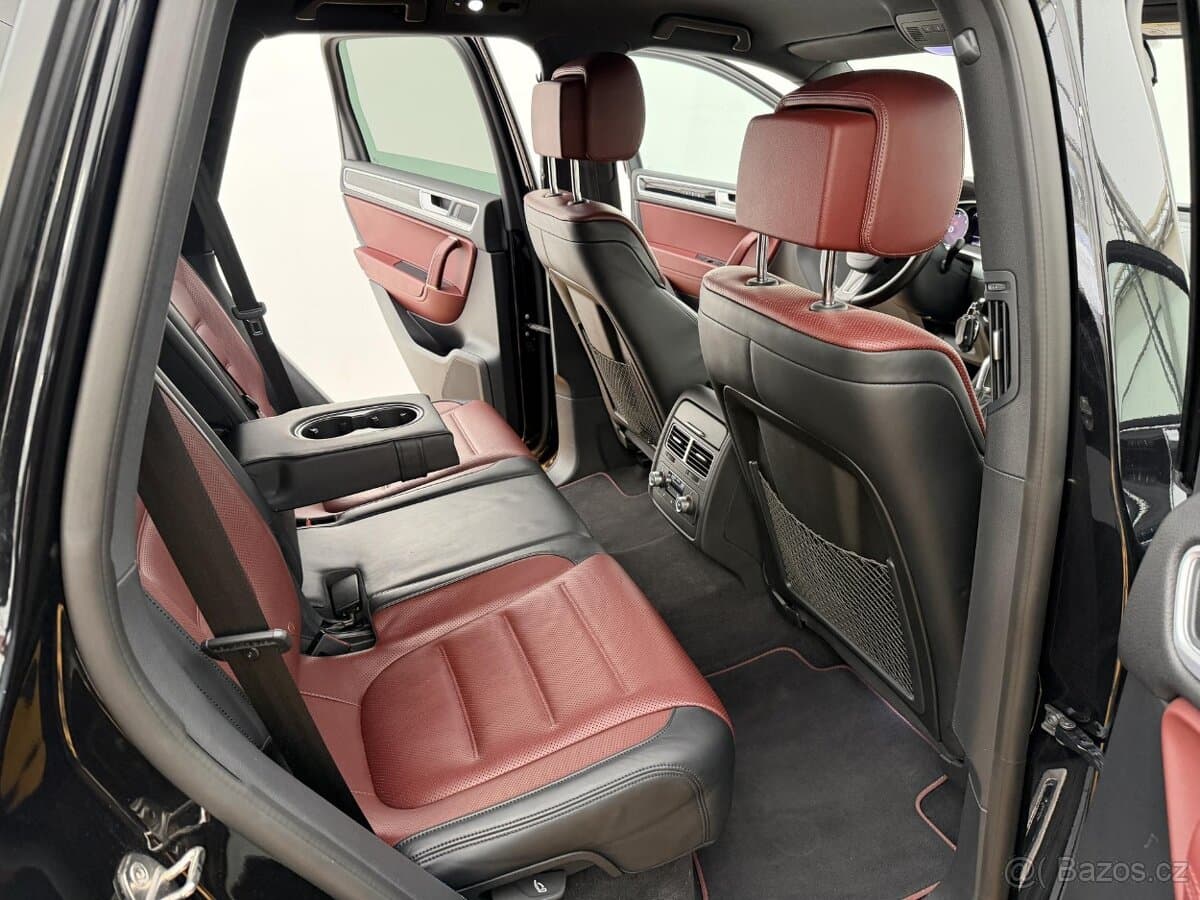 2017 Volkswagen TOUAREG - 10