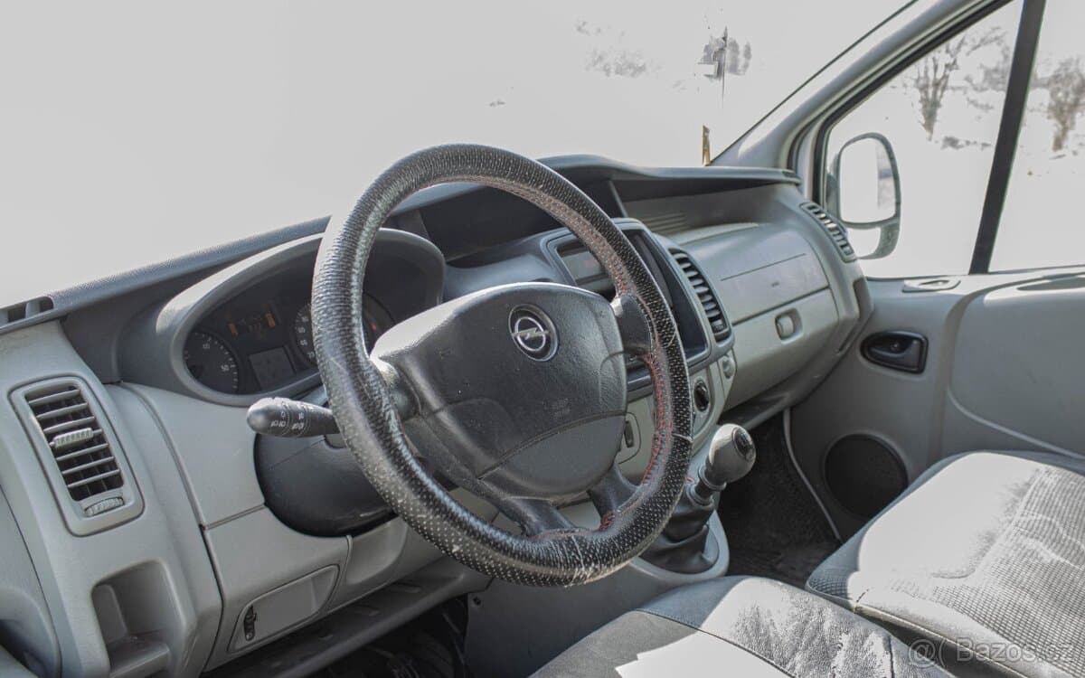 2011 Opel VIVARO - 10
