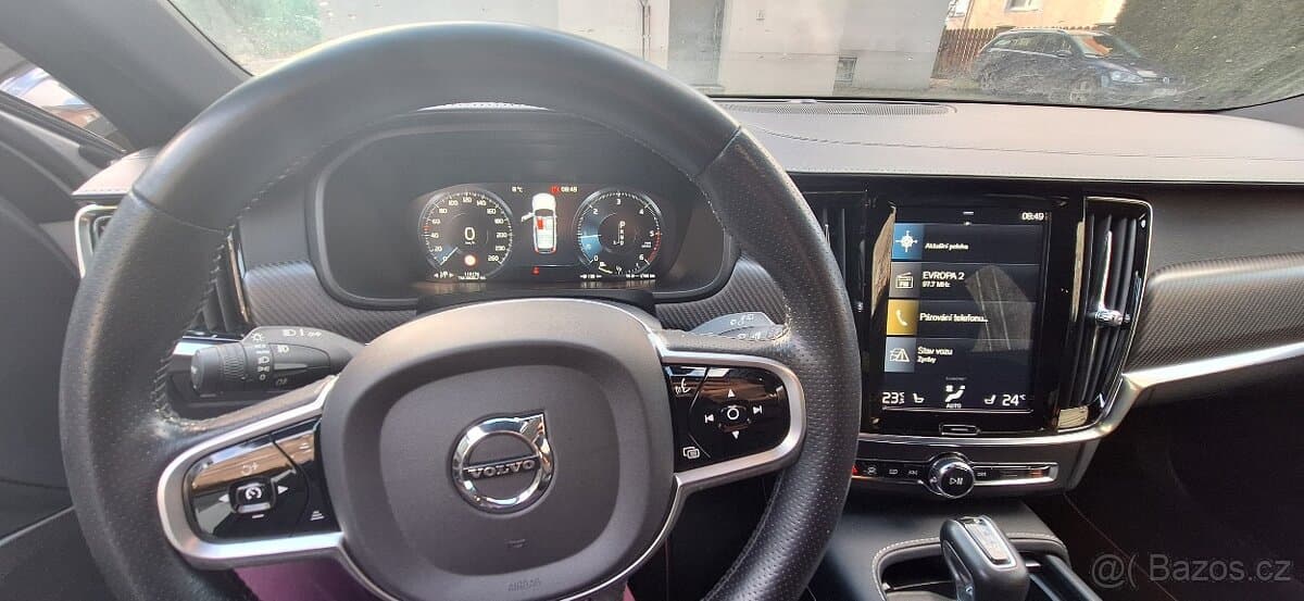 2019 Volvo V90 - 10