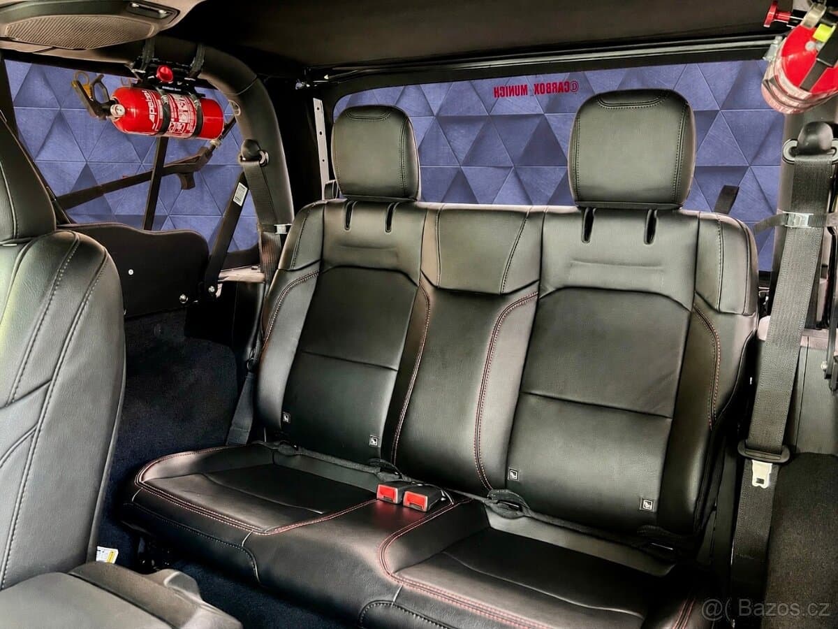 2021 Jeep WRANGLER - 10
