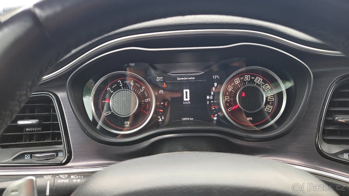 2015 Dodge CHALLENGER - 10