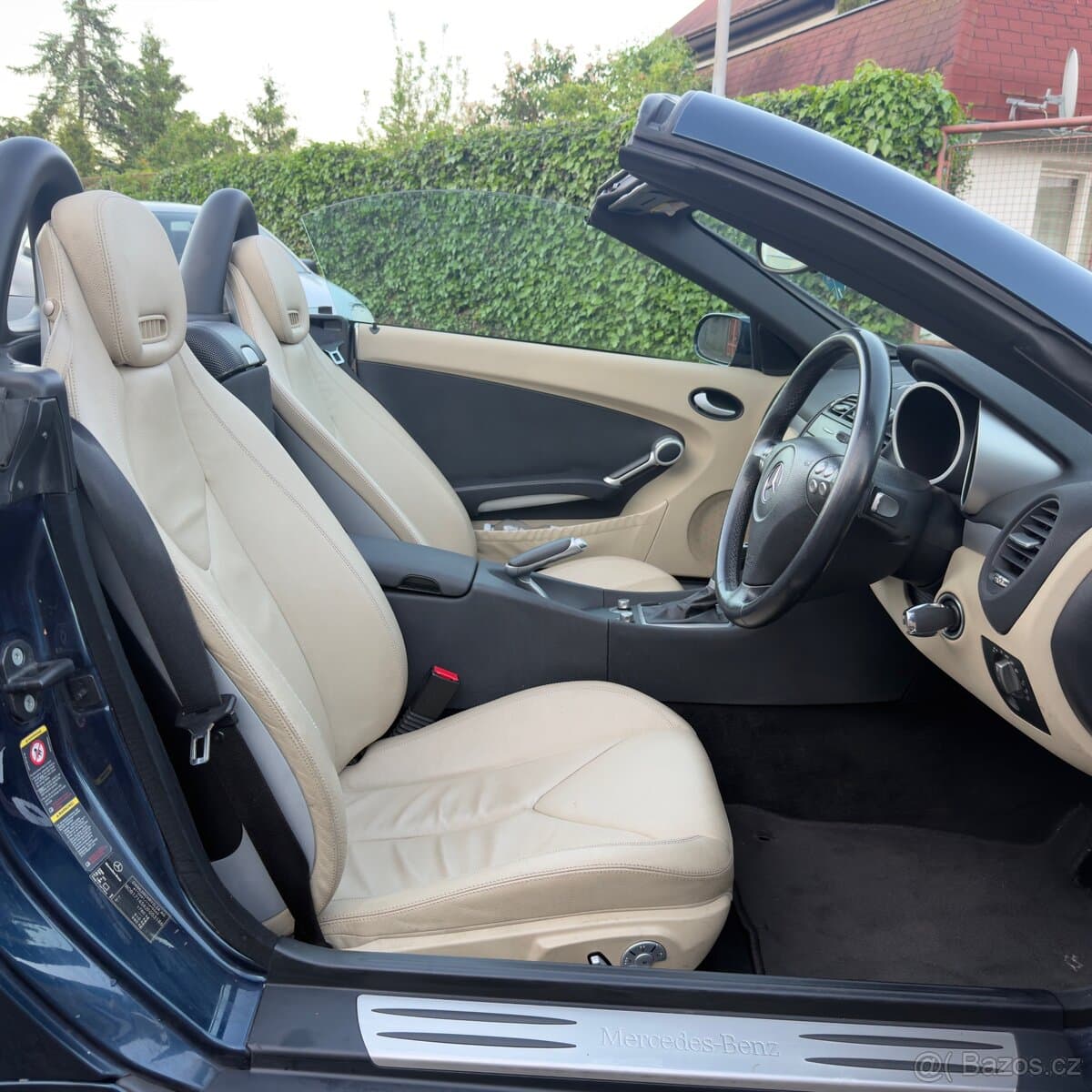 2005 Mercedes-Benz SL - 10