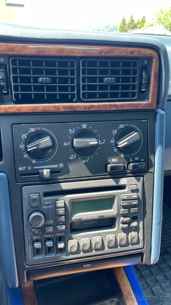 1995 Volvo 850 - 10