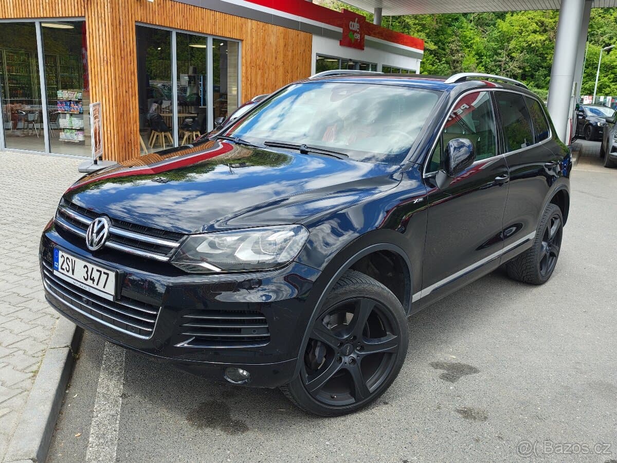 2010 Volkswagen TOUAREG - 10