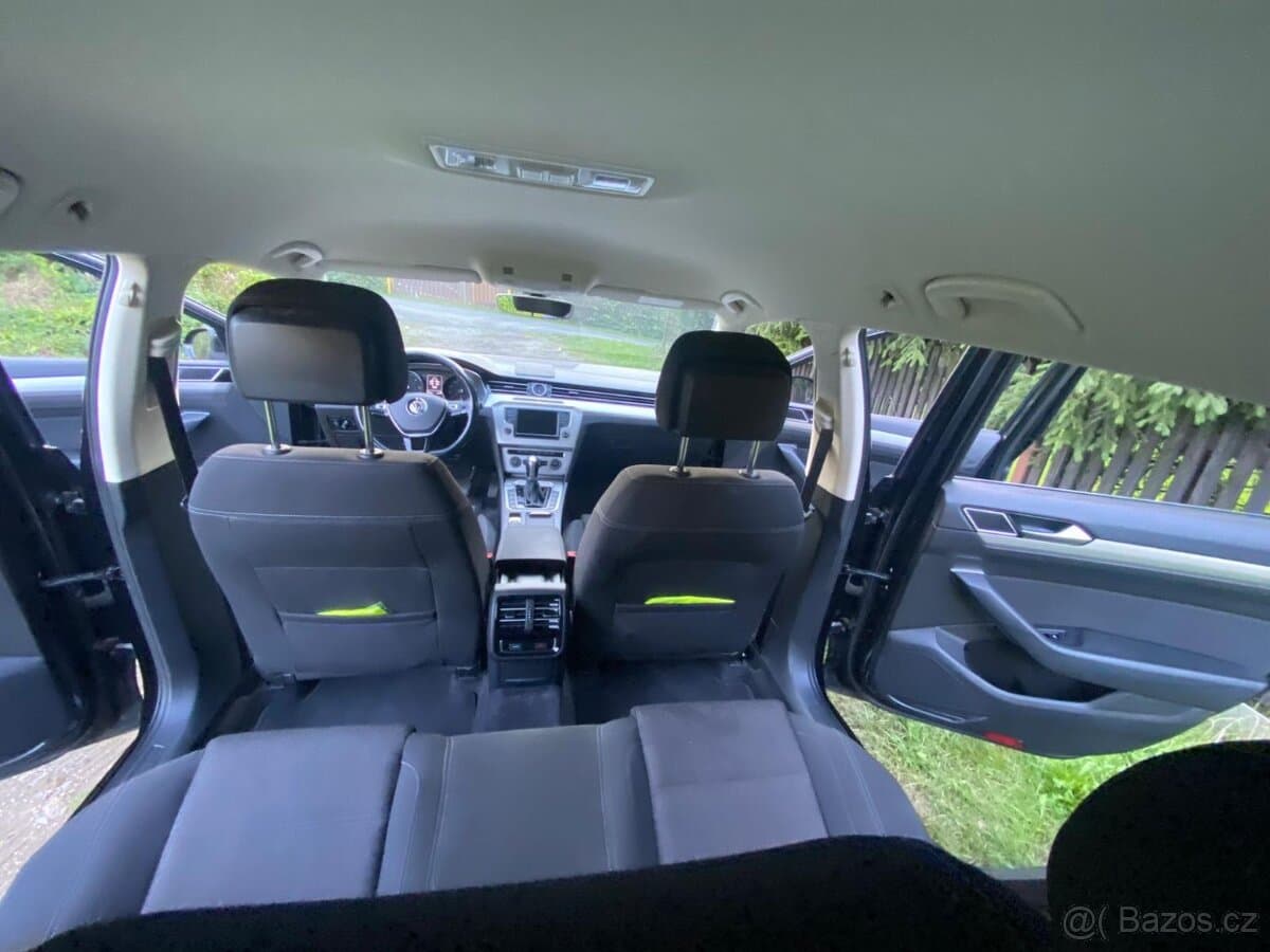 2015 Volkswagen PASSAT - 10