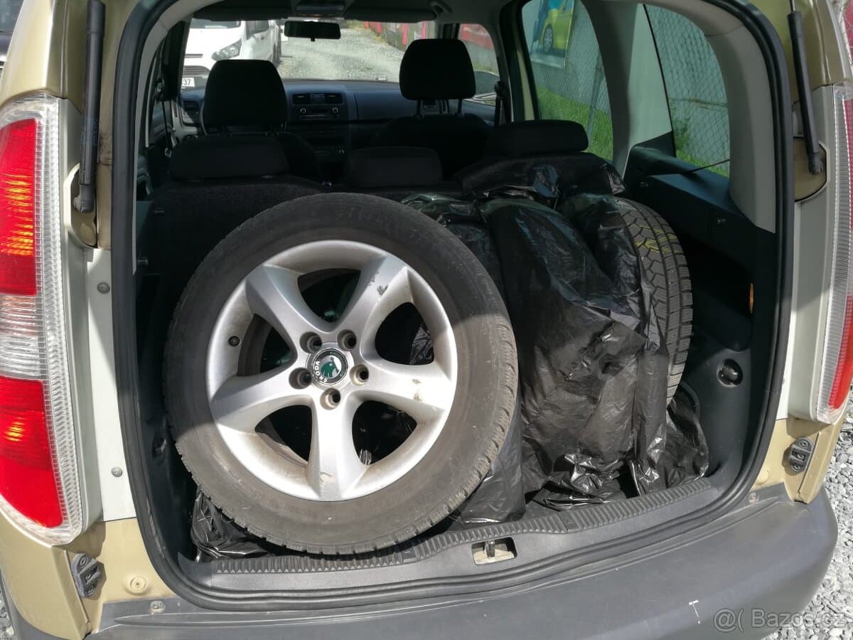 Škoda ROOMSTER - 10