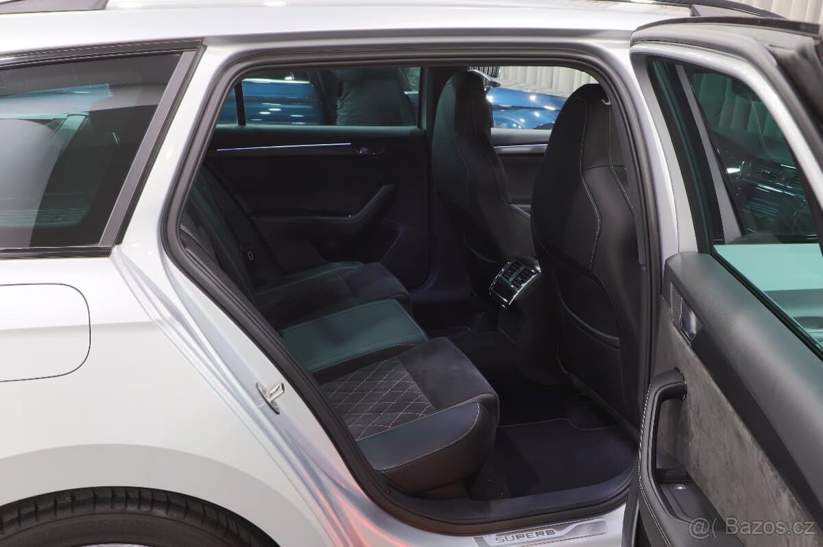 2022 Škoda SUPERB - 10