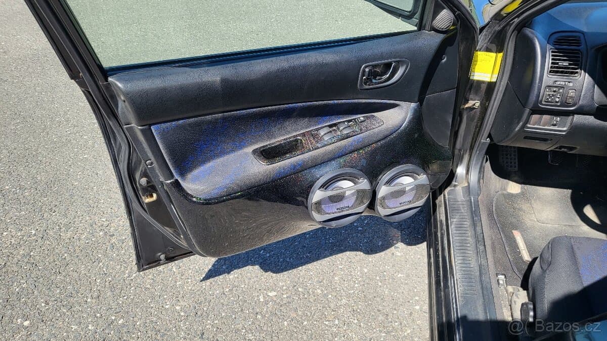 2002 Mitsubishi GALANT - 10