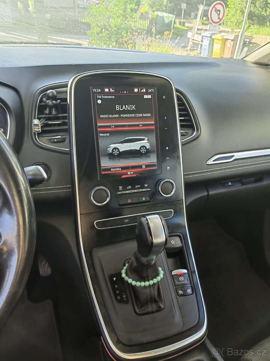 2017 Renault SCENIC - 10