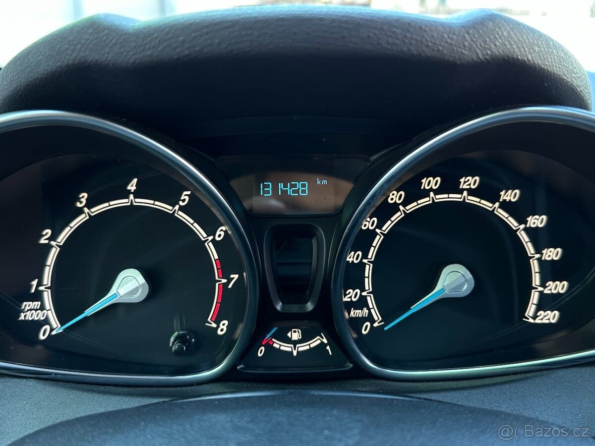 Ford FIESTA - 10