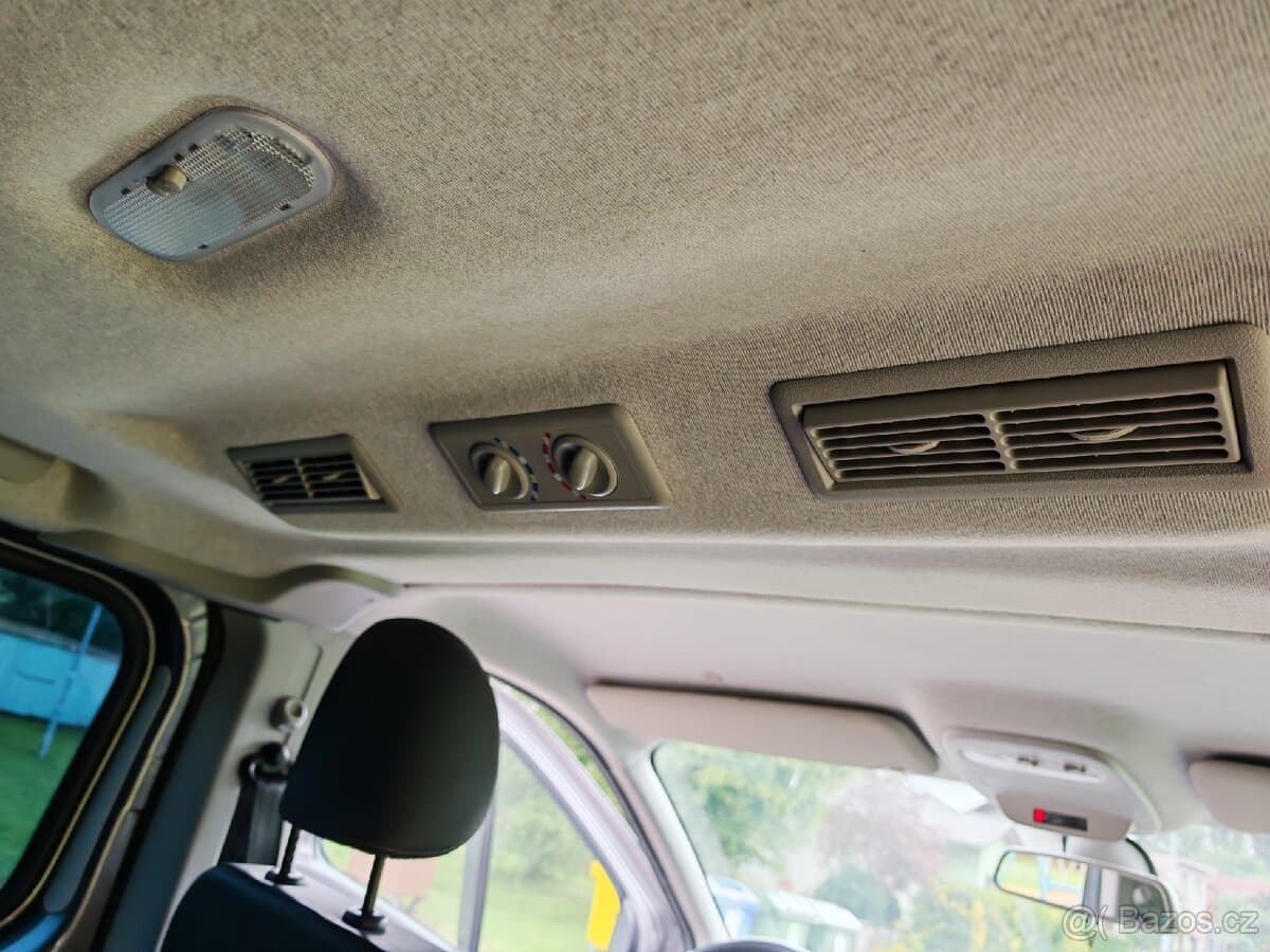 Renault TRAFIC - 10