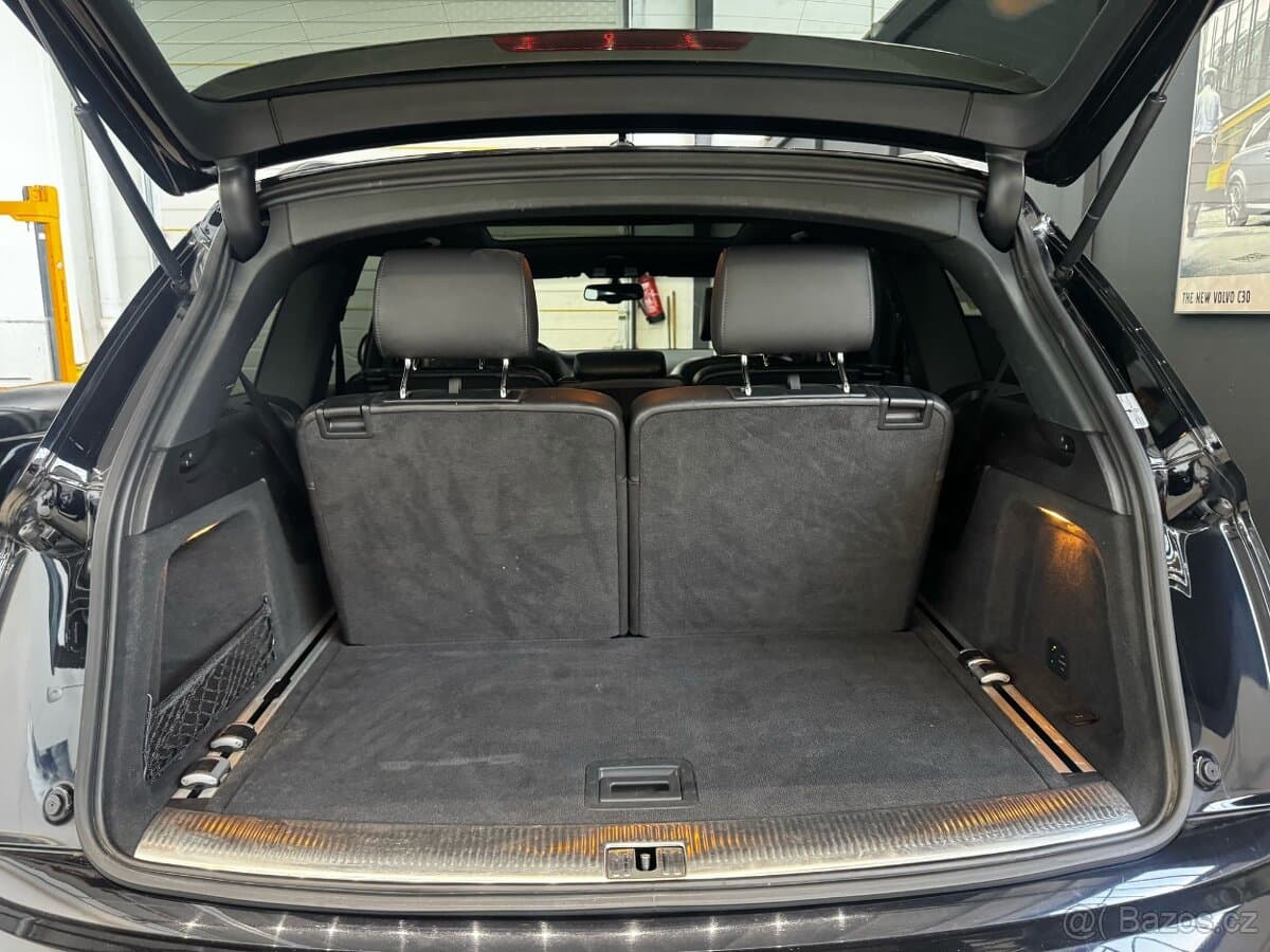 Audi Q7 - 10
