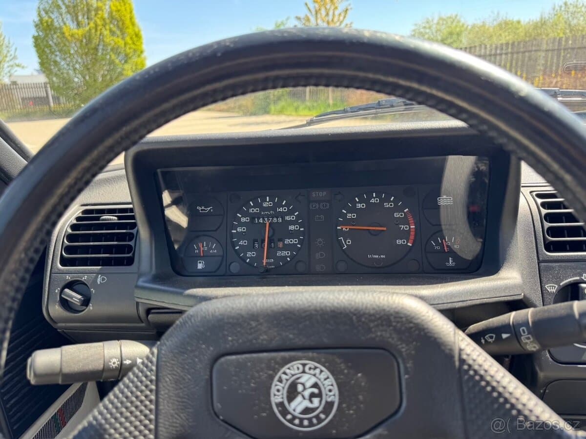 1992 Peugeot 205 - 10