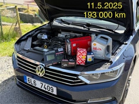 2015 Volkswagen PASSAT - 10