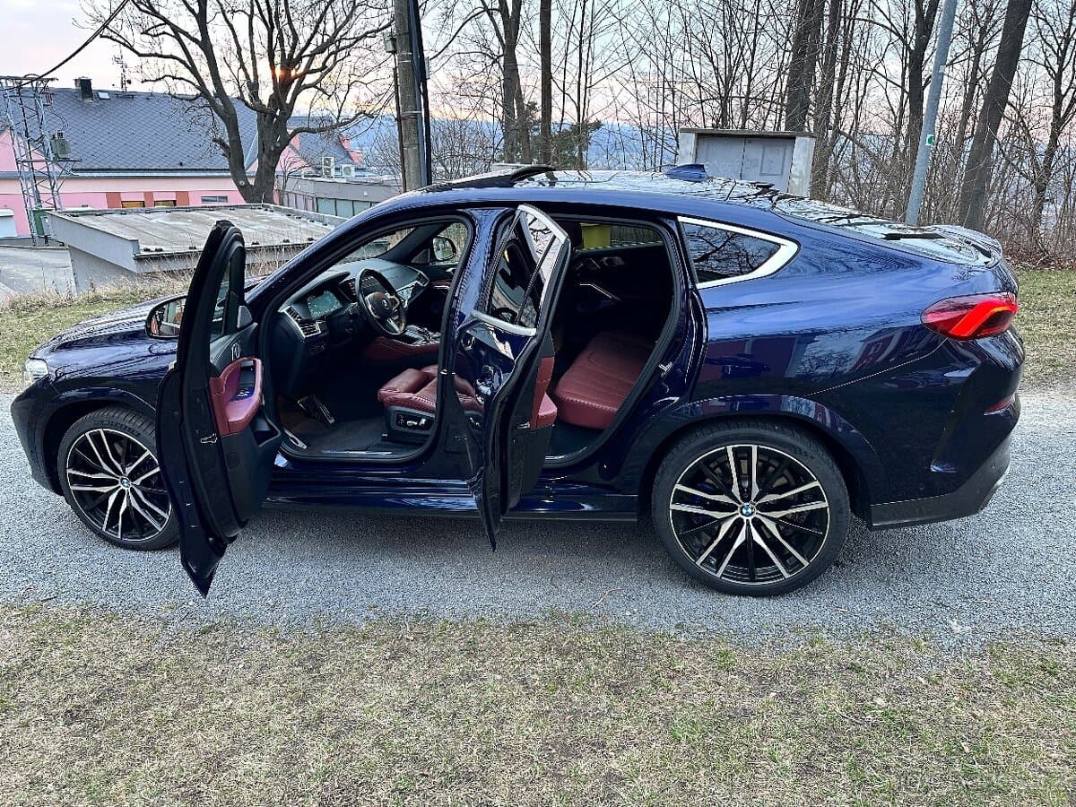 2020 BMW X6 - 10