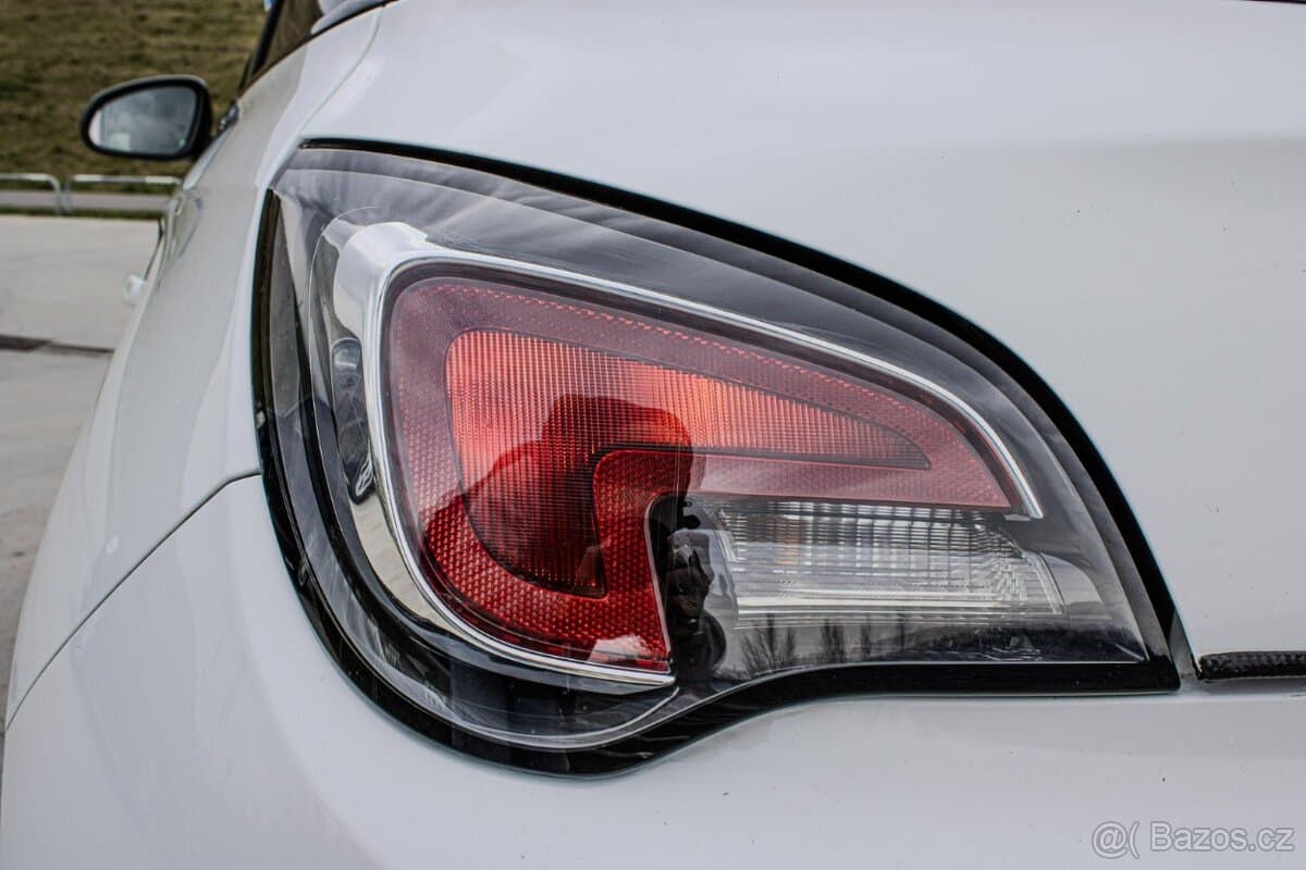2019 Opel ADAM - 10