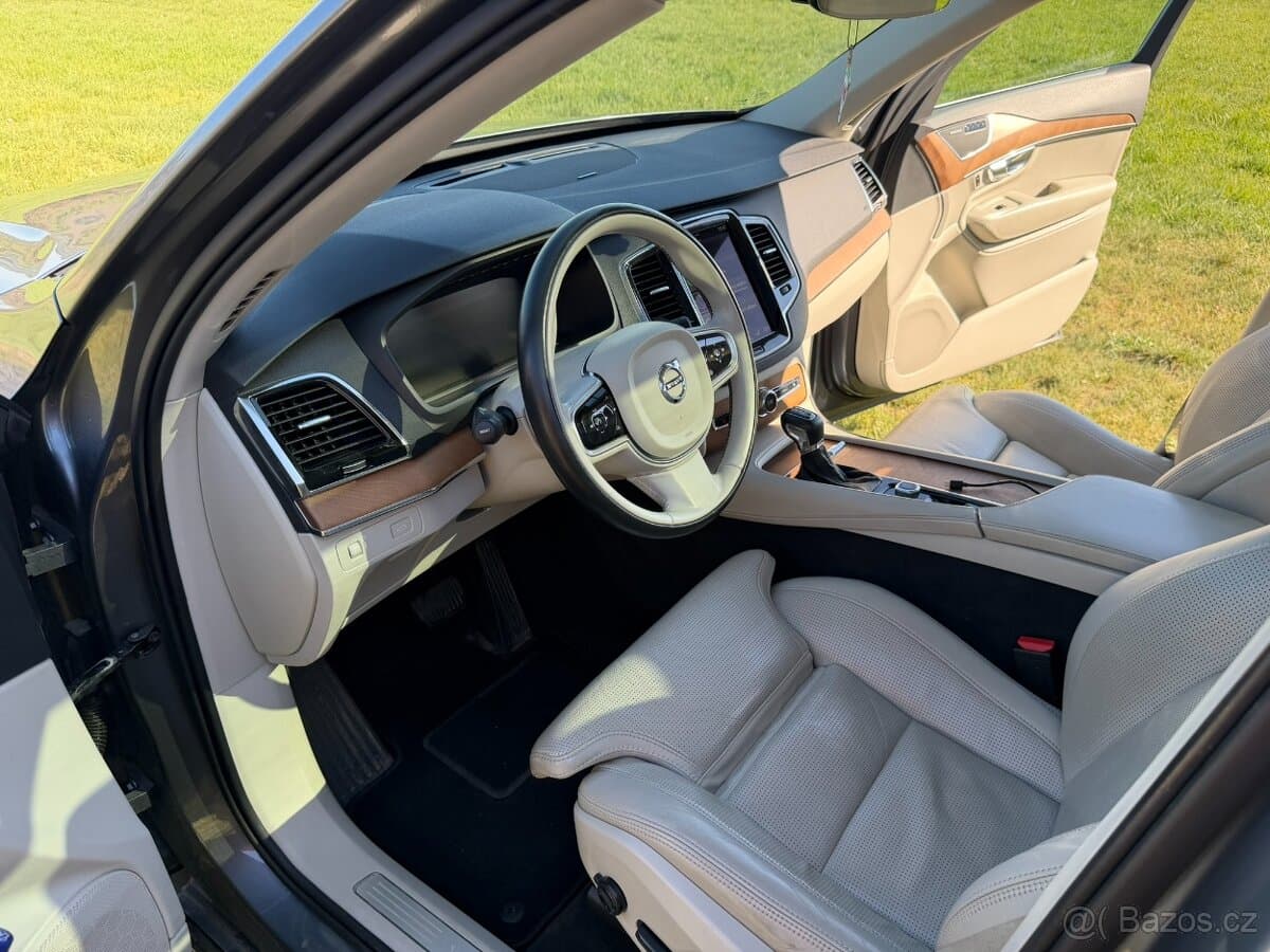 2017 Volvo XC90 - 10