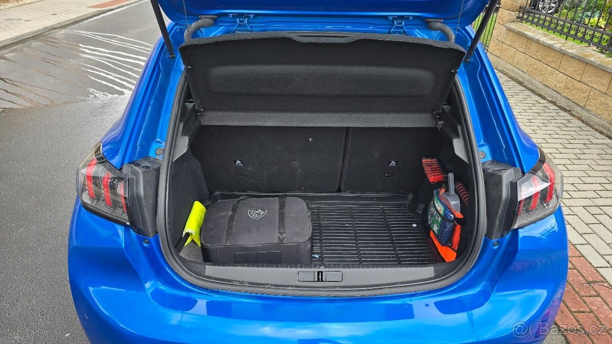 2022 Peugeot 208 - 10