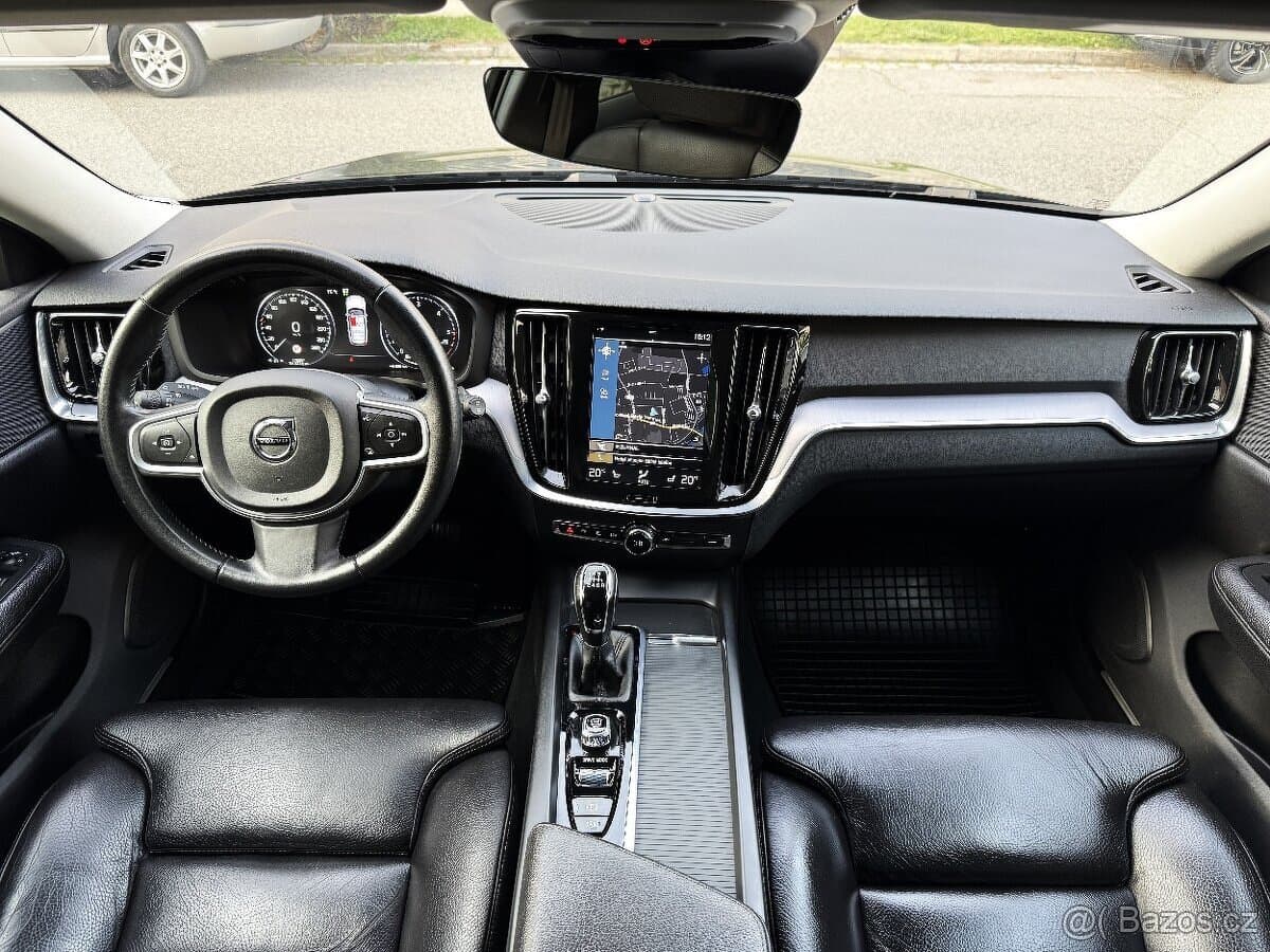 2020 Volvo V60 - 10