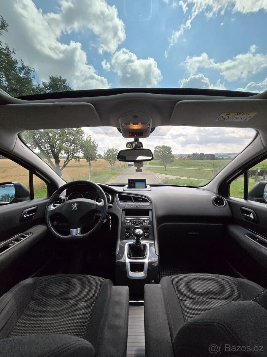 Peugeot 5008 - 10