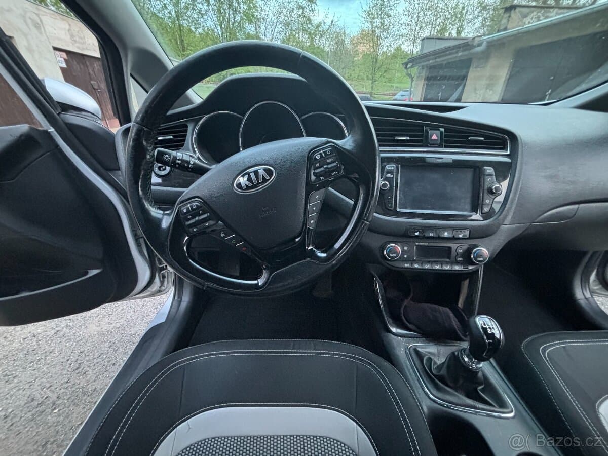 2017 Kia PROCEED - 10