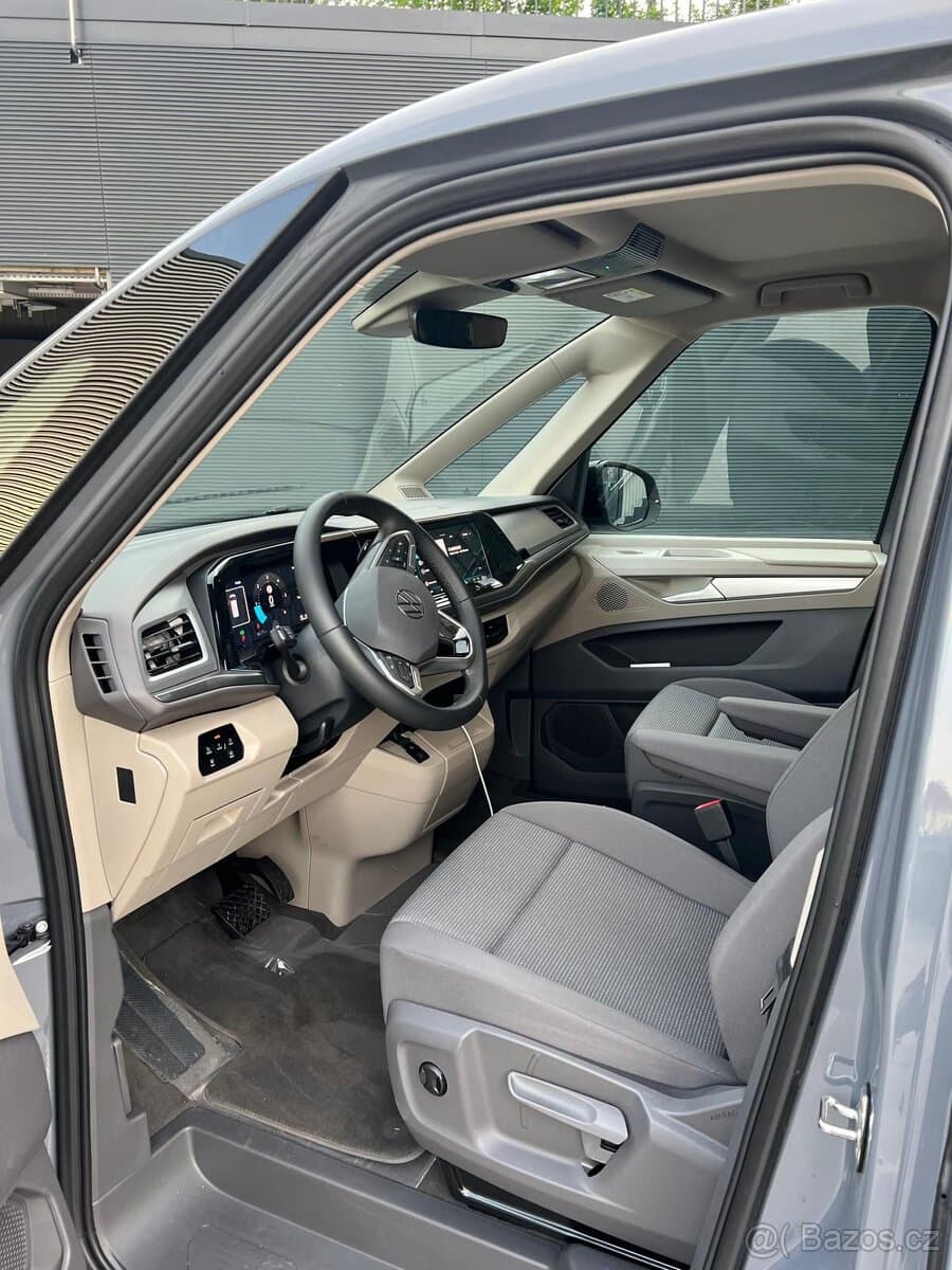 2025 Volkswagen MULTIVAN - 10