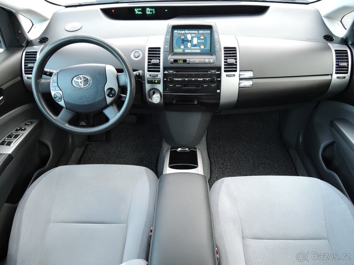 2005 Toyota PRIUS - 10