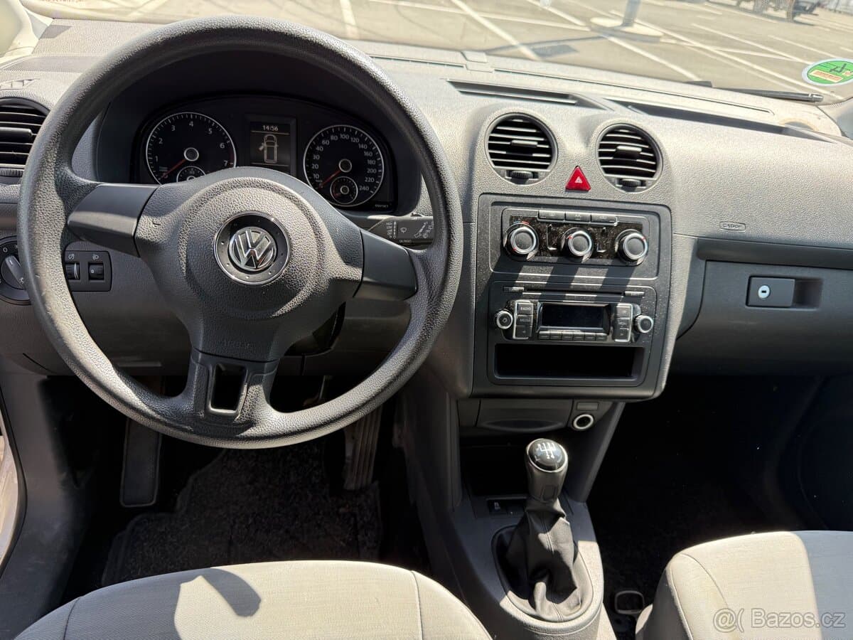 2015 Volkswagen CADDY - 10