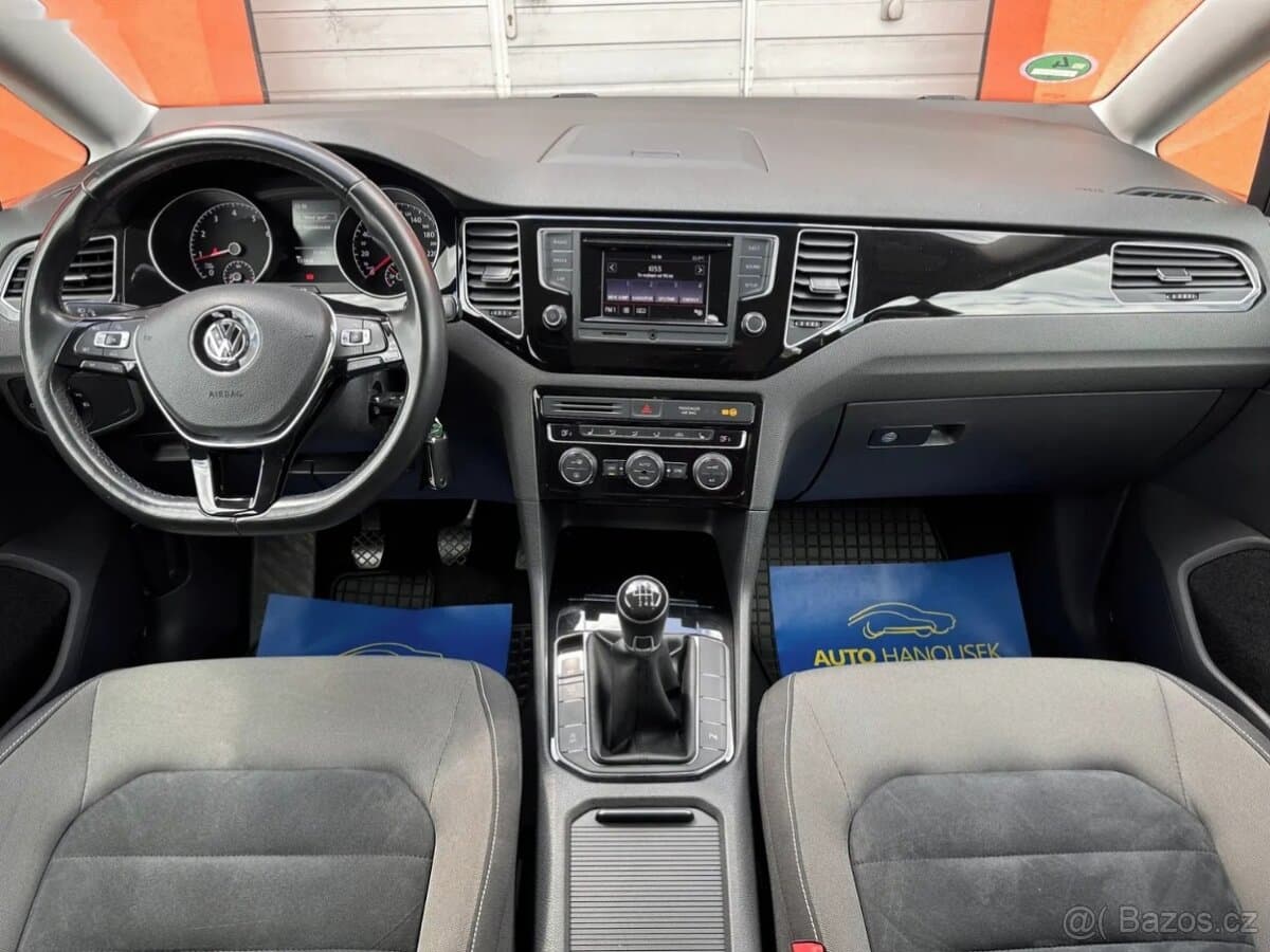 2015 Volkswagen GOLF - 10