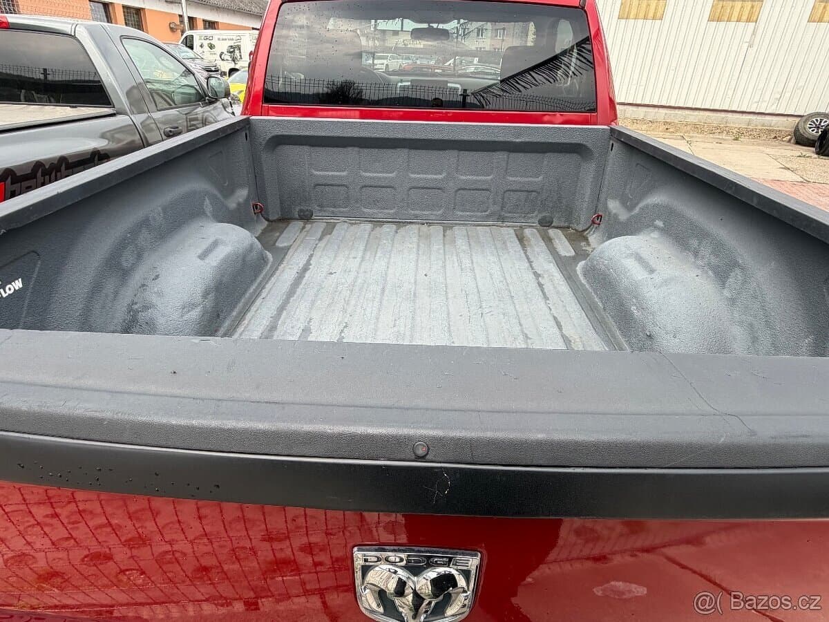 2010 Dodge RAM - 10
