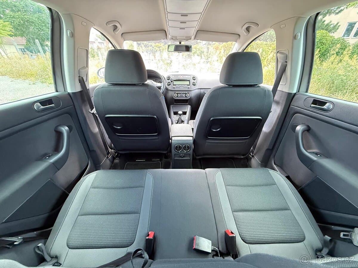 2011 Volkswagen GOLF - 10