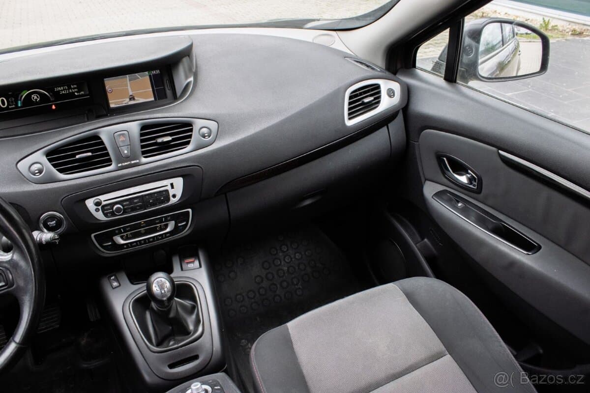 2013 Renault SCENIC - 10