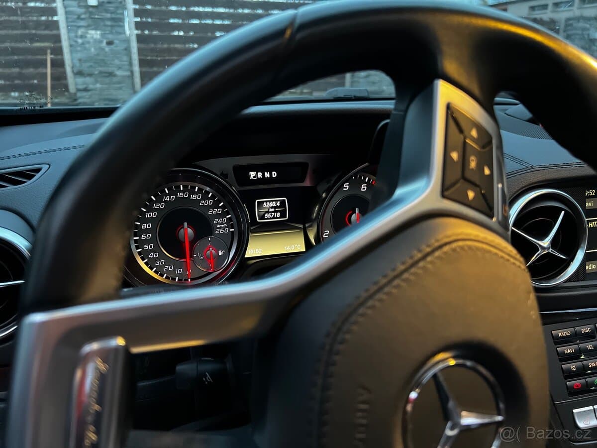 2012 Mercedes-Benz SL - 10