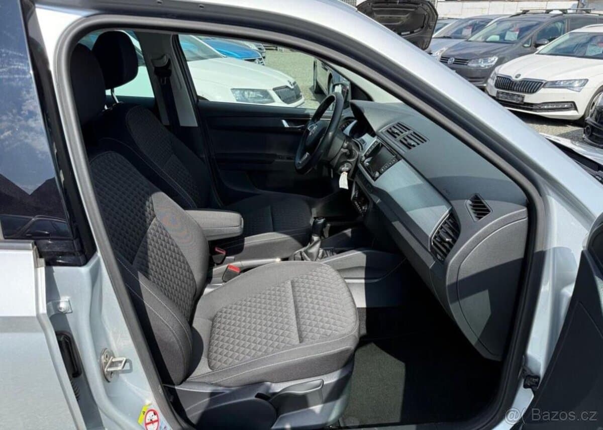 2017 Škoda FABIA - 10