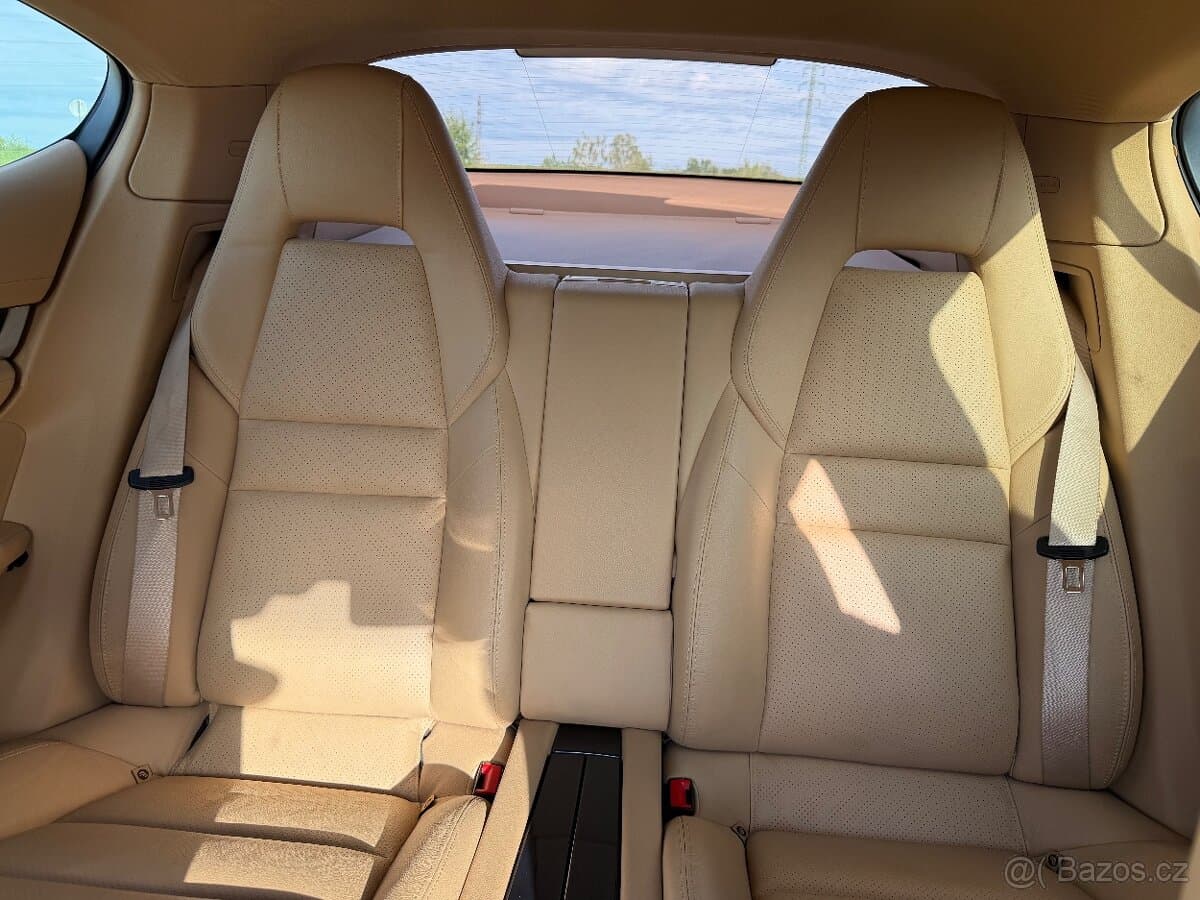 2011 Porsche PANAMERA - 10