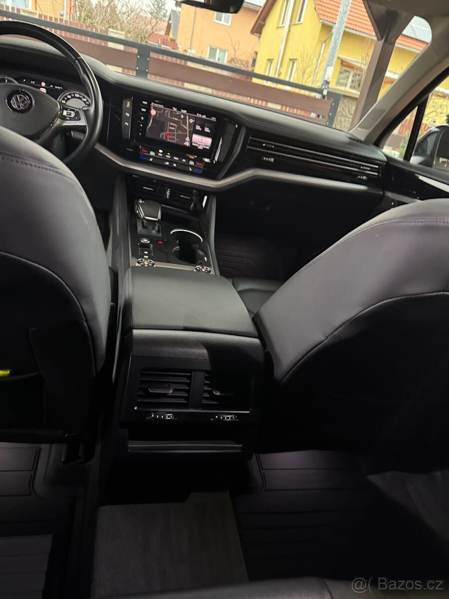 2020 Volkswagen TOUAREG - 10