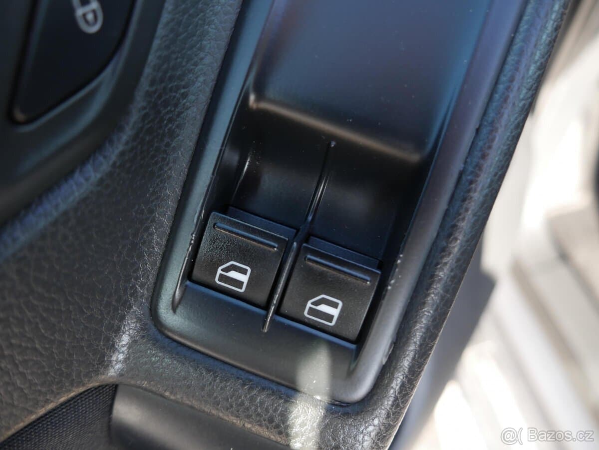 2009 Volkswagen GOLF - 10