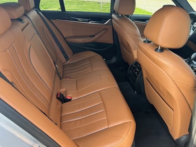 2017 BMW 5-SERIES - 10