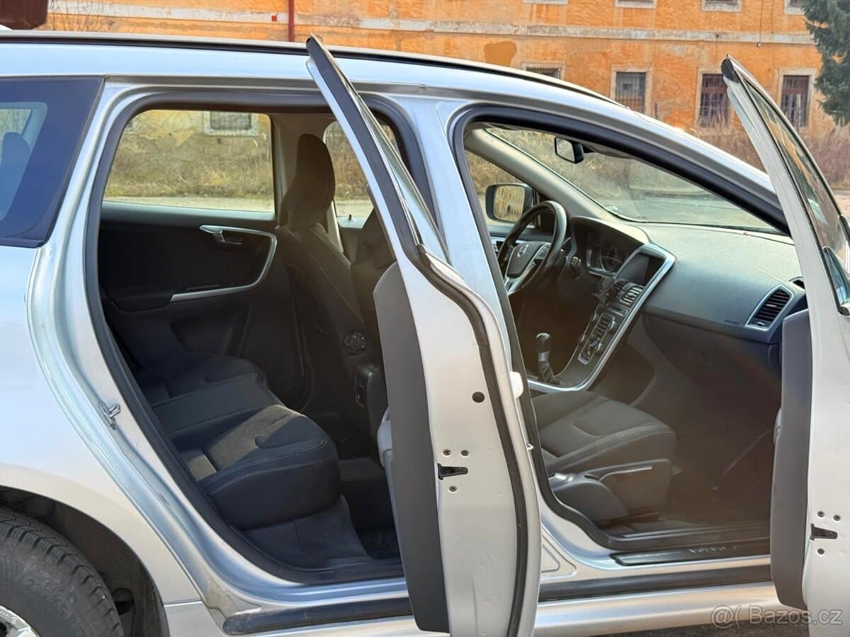2014 Volvo XC60 - 10